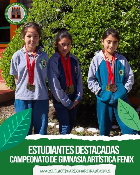 Maite Rojas del curso 4A Julieta Lagos del curso 4B y Francisca